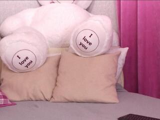 Naomi Bea — Flirt4free recorded stream screenshot (16 Oct 2025)