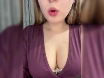 AlinaRay — Bongacams recorded stream image, 16.10.2025 13:40