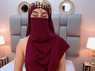 Aliah Manzur — Flirt4free recorded stream screenshot (16 Oct 2025)