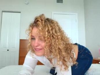 theislandgirl — Chaturbate recorded stream screenshot (20 Feb 2025)