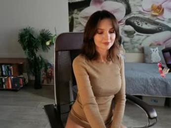 jennycutey — Chaturbate recorded stream image, 19.10.2025 04:00