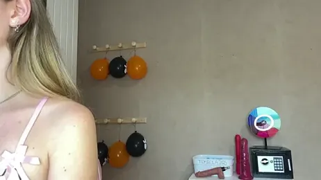 lucie_mehott — Stripchat recorded stream image, 19.10.2025 08:40