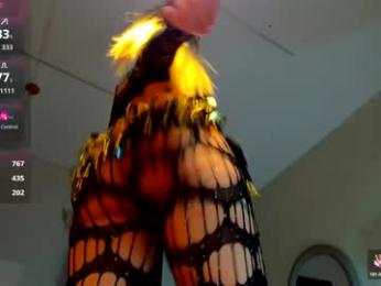 sassyt33n — Chaturbate recorded stream image, 19.10.2025 08:00