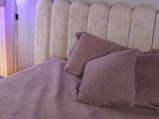 gabytorres — Camsoda recorded stream image, 20.10.2025 13:00