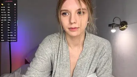 FruityXo — Stripchat recorded stream image, 20.10.2025 11:30