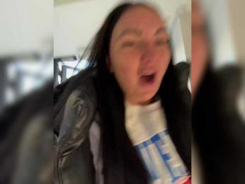 KROSHKA_N — Bongacams recorded stream screenshot (22 Oct 2025)