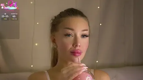 AnnyBangs — Stripchat recorded stream image, 22.10.2025 08:40