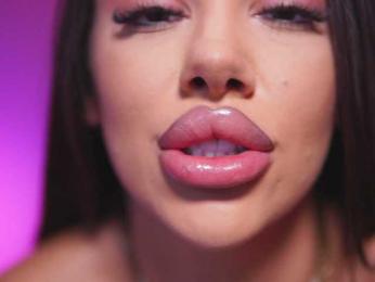 NatyDesiree — Bongacams recorded stream screenshot (21 Feb 2025)