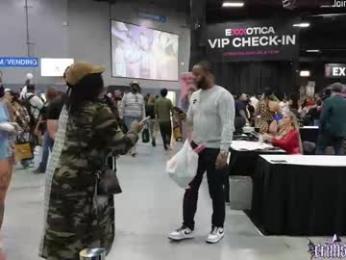 crimsonkitten — Chaturbate recorded stream image, 24.10.2025 22:40