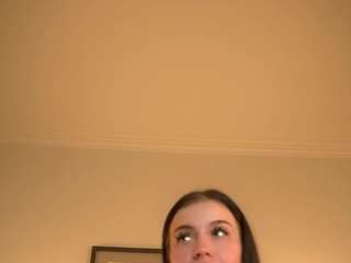 leilagladish — Camsoda recorded stream image, 25.10.2025 07:10
