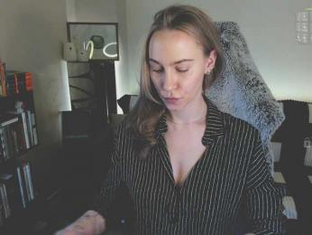 Adamova_Eva — Bongacams recorded stream image, 21.02.2025 18:40