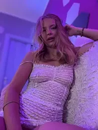 AnastasiaAniess — Stripchat recorded stream screenshot (27 Oct 2025)