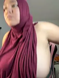 sweetmuslim01 — Stripchat recorded stream image, 21.02.2025 21:30