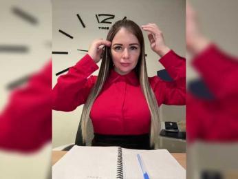 Brenda_KiSKA — Bongacams recorded stream image, 28.10.2025 05:10