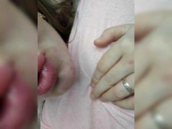 Angelia22 — Bongacams recorded stream image, 28.10.2025 02:40