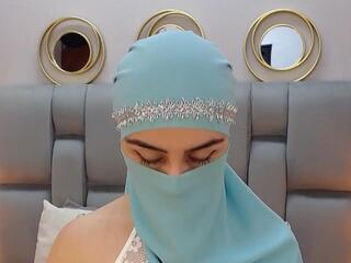 Aliah Manzur — Flirt4free recorded stream screenshot (28 Oct 2025)