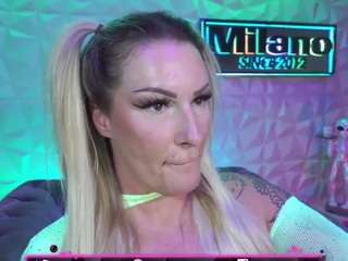 tamaramilano — Camsoda recorded stream screenshot (30 Oct 2025)