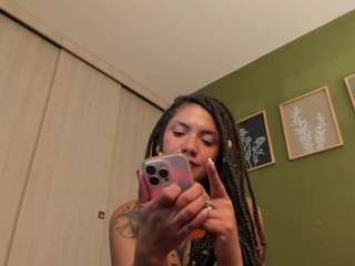 karlyee — Camsoda recorded stream image, 30.10.2025 16:10