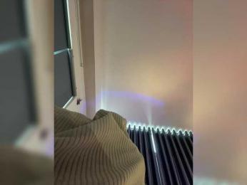 LittleDelora — Bongacams recorded stream screenshot (31 Oct 2025)