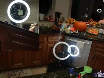 crimsonkitten — Chaturbate recorded stream image, 01.11.2025 04:10