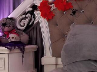 Zoe Niickels — Flirt4free recorded stream screenshot (01 Nov 2025)