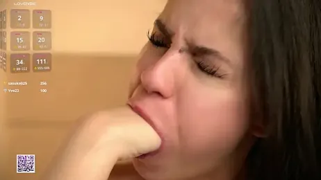 vivid_girls_vg — Stripchat recorded stream screenshot (03 Nov 2025)