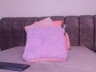 bss-naia — Camsoda recorded stream screenshot (04 Nov 2025)