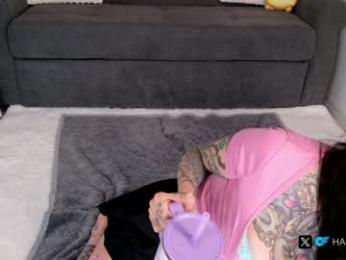 harliequinnx — Chaturbate recorded stream screenshot (05 Nov 2025)