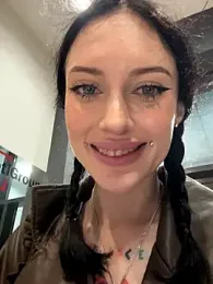 Melissa_crazy — Stripchat recorded stream screenshot (05 Nov 2025)