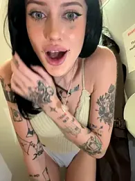 Melissa_crazy — Stripchat recorded stream screenshot (05 Nov 2025)