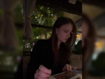 OlivkaVif — Bongacams recorded stream screenshot (08 Nov 2025)