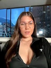 AmelieLaurent_ — Stripchat recorded stream image, 08.11.2025 20:50
