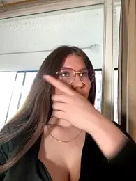 AmelieLaurent_ — Stripchat recorded stream image, 08.11.2025 20:50