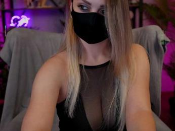 Careful_i_Bite — Bongacams recorded stream image, 08.11.2025 17:00