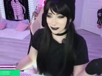 crimsonkitten — Chaturbate recorded stream image, 10.11.2025 07:00