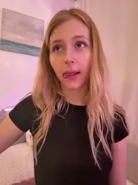 LunaRase — Stripchat recorded stream screenshot (11 Nov 2025)