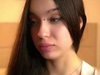leilagladish — Camsoda recorded stream image, 12.11.2025 07:20