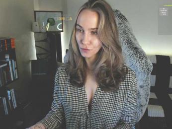 Adamova_Eva — Bongacams recorded stream image, 23.02.2025 18:50