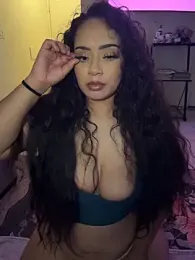 CarmelaAnthony — Stripchat recorded stream screenshot (14 Nov 2025)