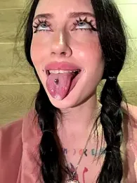 Melissa_crazy — Stripchat recorded stream screenshot (14 Nov 2025)