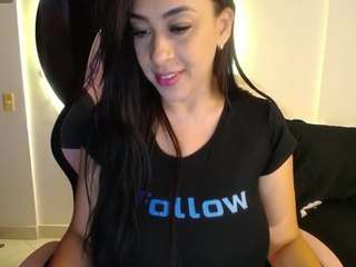 andrea-gomezz — Camsoda recorded stream screenshot (15 Nov 2025)