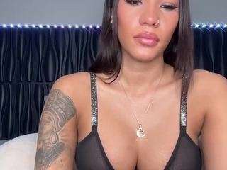 lolabunniii — Camsoda recorded stream screenshot (16 Nov 2025)