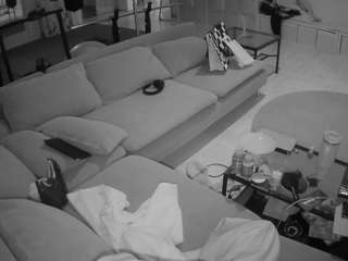 voyeurcam-julmodels-living-3 — Camsoda recorded stream image, 09.11.2025 16:20