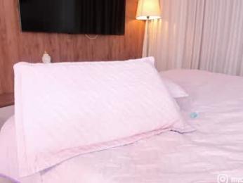 camilagomezz — Chaturbate recorded stream image, 17.11.2025 14:40