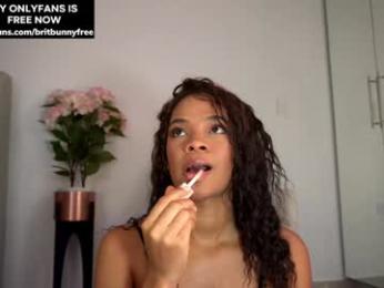 camilitasu — Chaturbate recorded stream image, 17.11.2025 23:30