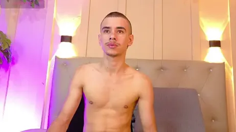 cristal_antoni — Stripchat recorded stream image, 18.11.2025 08:00