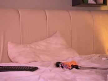 katymolly — Chaturbate recorded stream screenshot (18 Nov 2025)