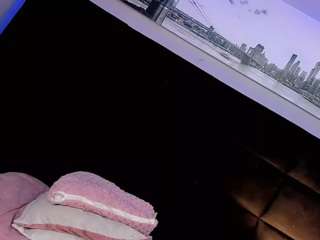 baby-isaa — Camsoda recorded stream image, 19.11.2025 08:00