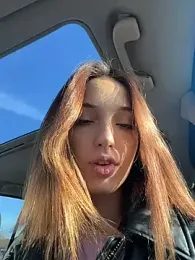 DollyTall — Stripchat recorded stream image, 19.11.2025 09:40