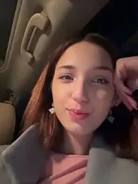 DollyTall — Stripchat recorded stream image, 19.11.2025 09:40
